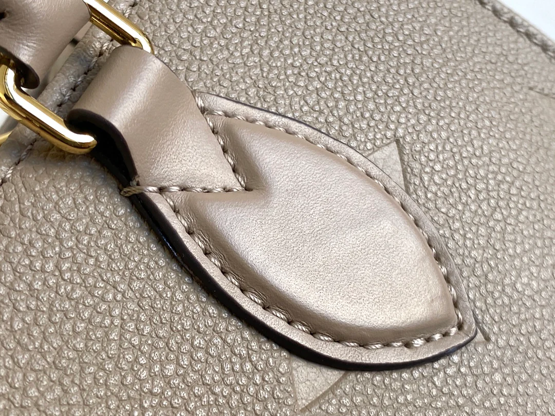 lv-m45660-apricot-onthego-pm