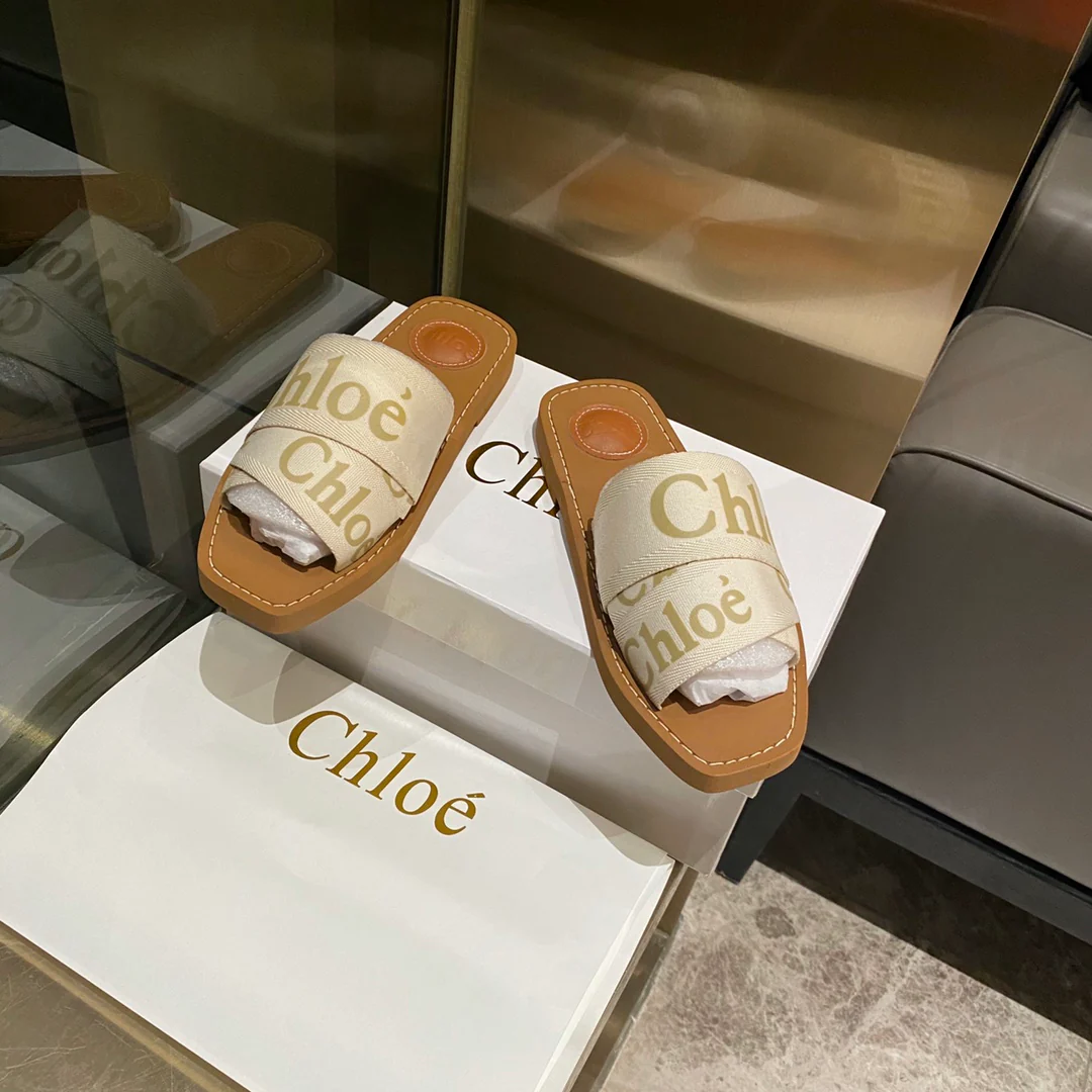 Туфли Chloe - Chloe - Woody - логотип - тапочки - белые надписи