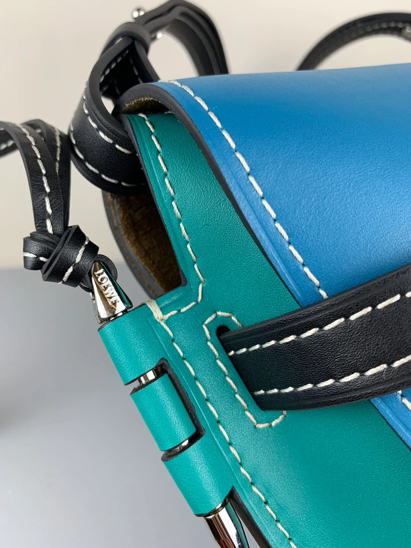 Loewe-gate-small-20x19x11-5-cm-6