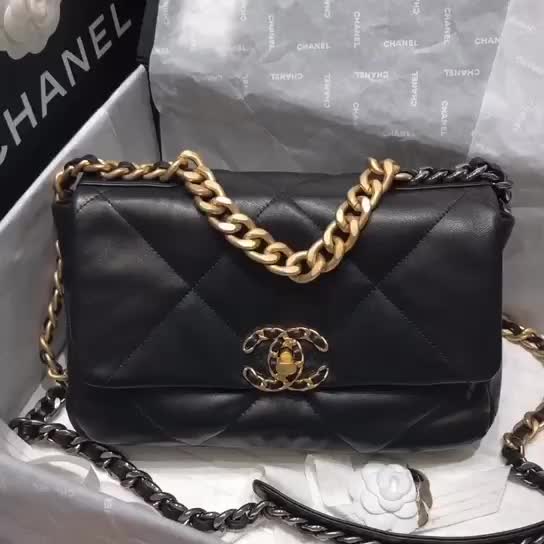Маленькая сумочка Chanel 19bag - черная