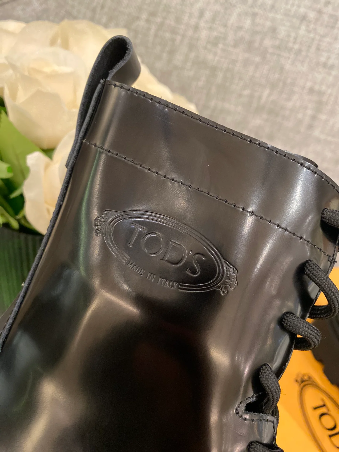 Ботинки на платформе Tods до середины икры