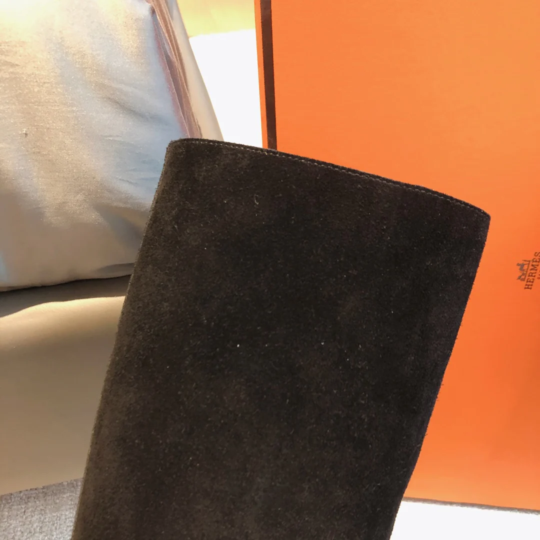 Новинка 2023 года от Hermes - Сапоги из телячьей кожи - Черные