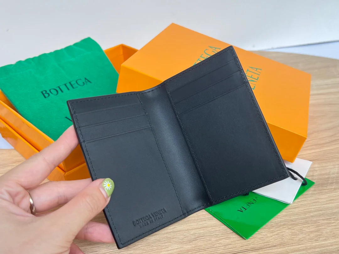 BV-中格 编织 卡夹 卡包 牛皮 11x7.5cm