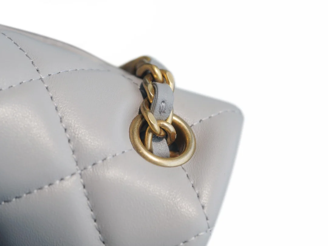 Мини-кювета Chanel CF Gold Ball - светло-серый