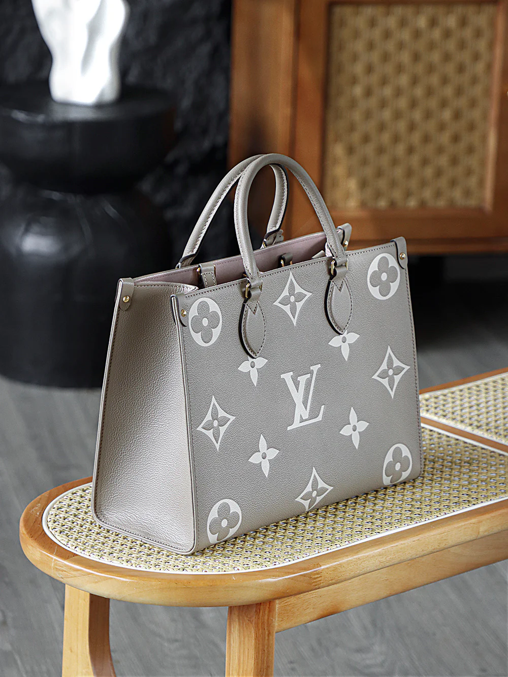 LV-m45494-onthego Средний слоново-серый