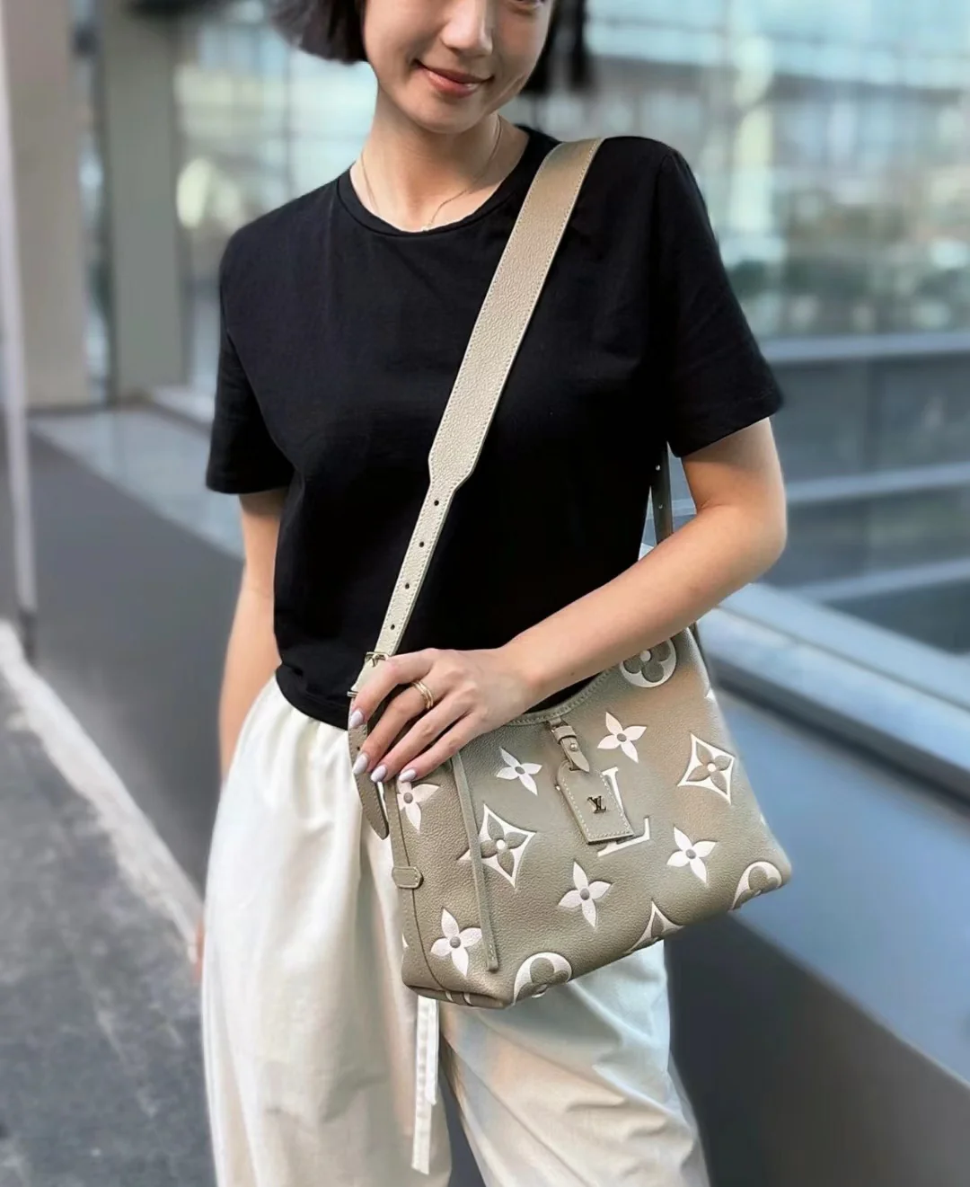 m46672-LV-carryall-pm-grass green