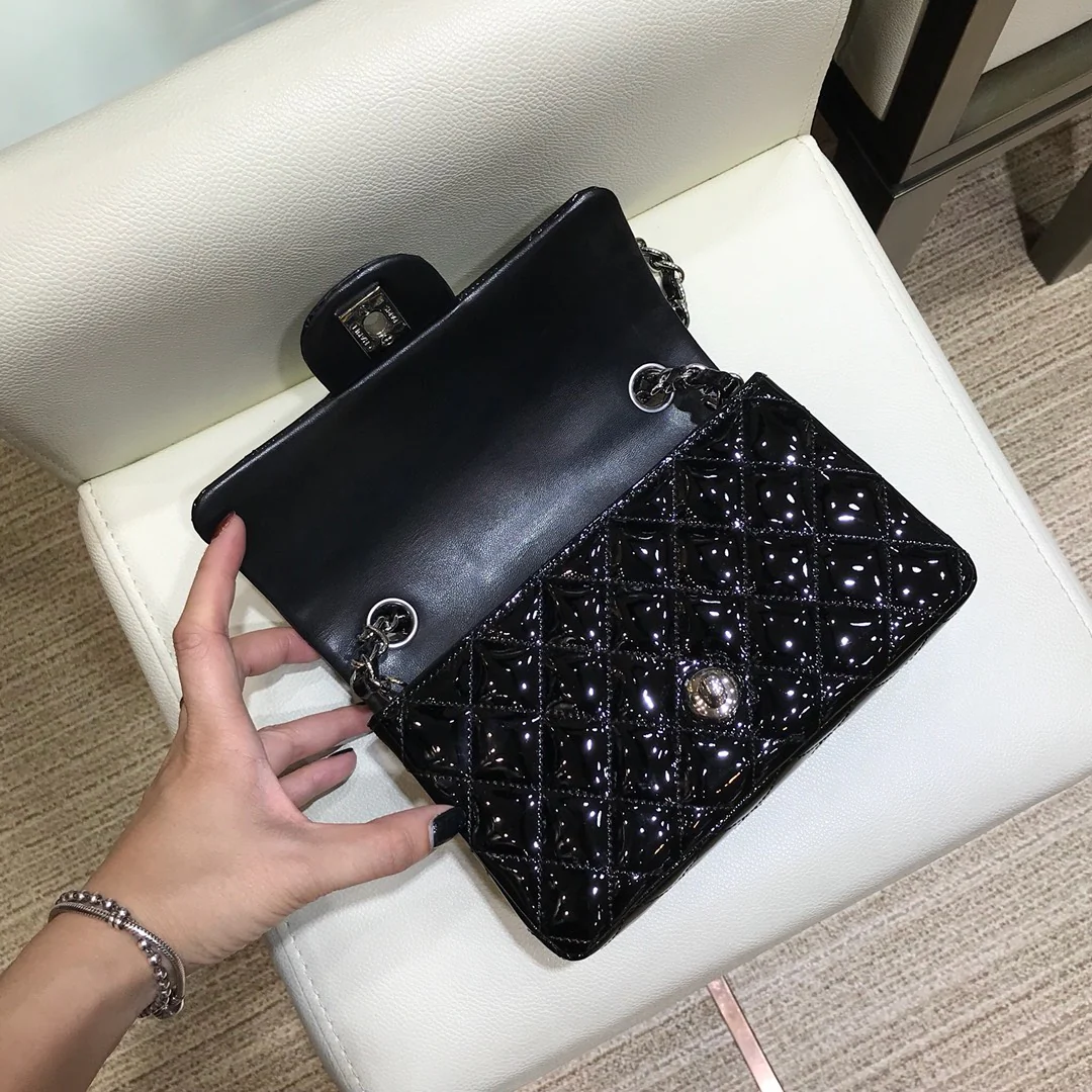 Сумка Chanel CF - лакированная кожа - серебряная цепочка - 25 см - 1