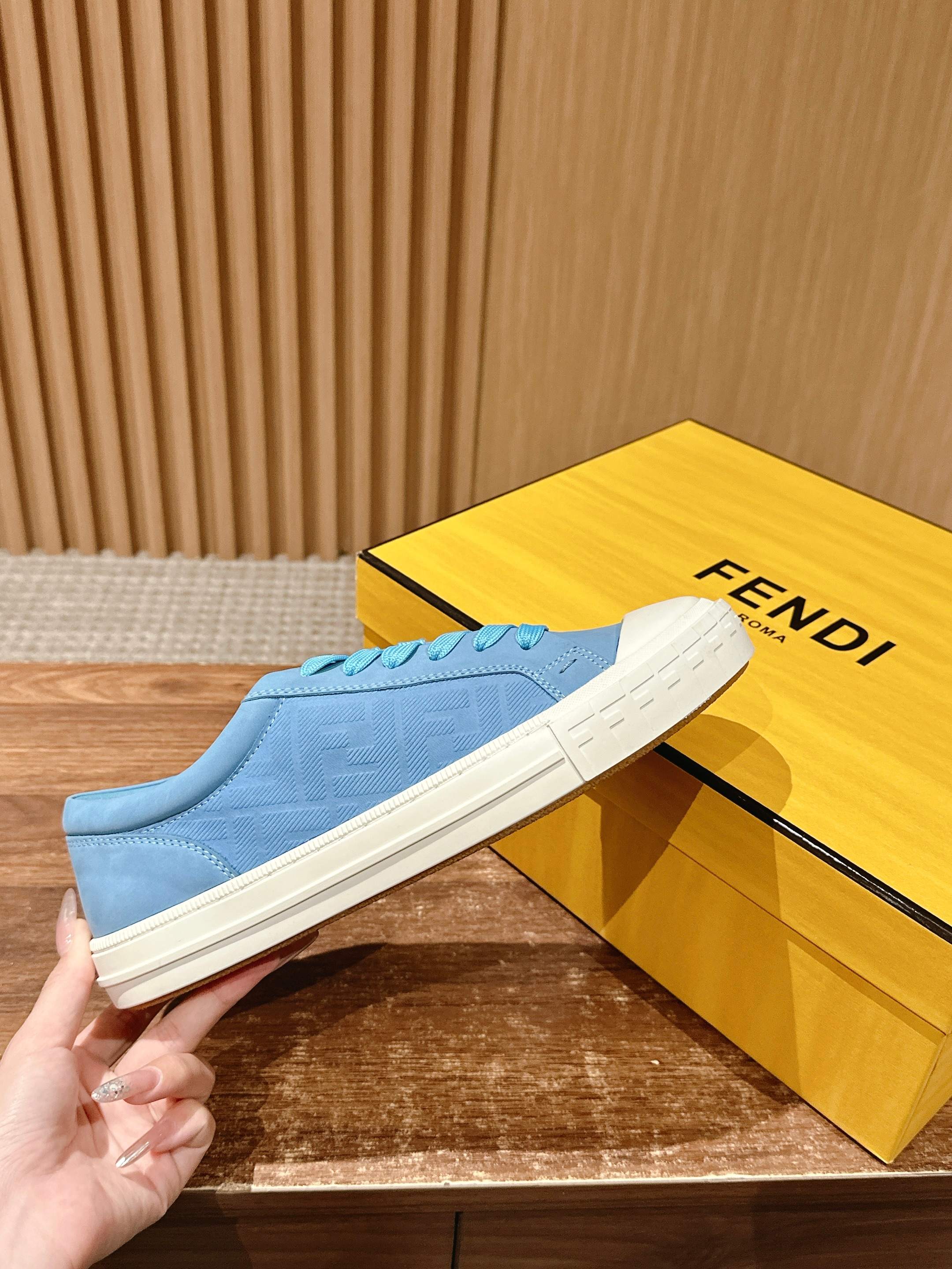 Fendi - Туфли цвета бисквита - Повседневная обувь - Синий