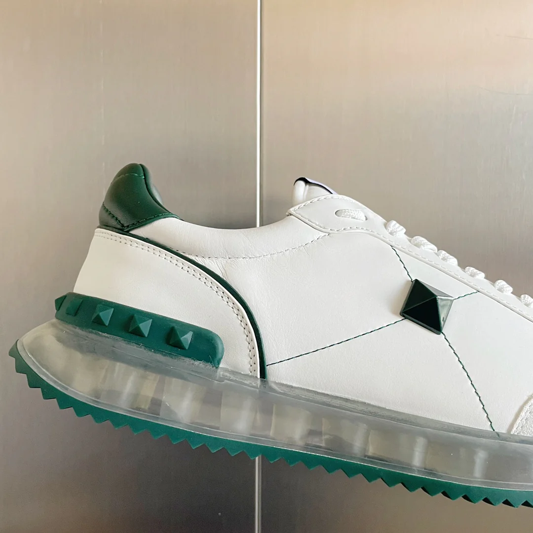 Valentino - Спортивные кроссовки с заклепками - Модель с воздушной подушкой - Парный стиль - Зеленая отделка