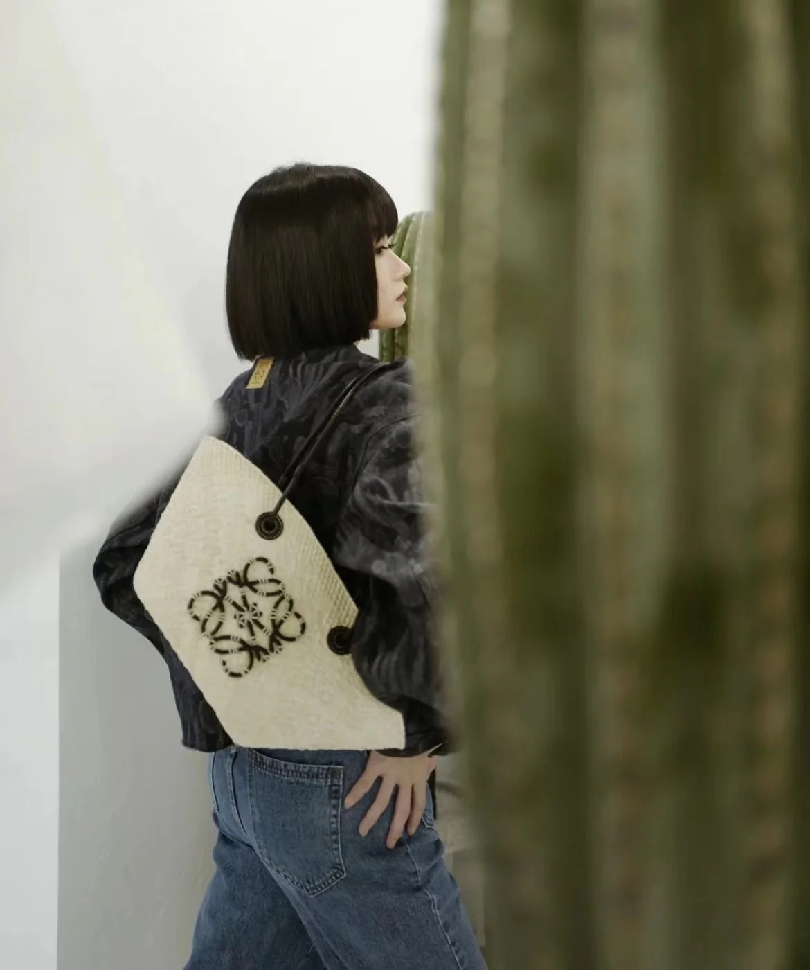 Соломенная сумка Loewe - маленькая