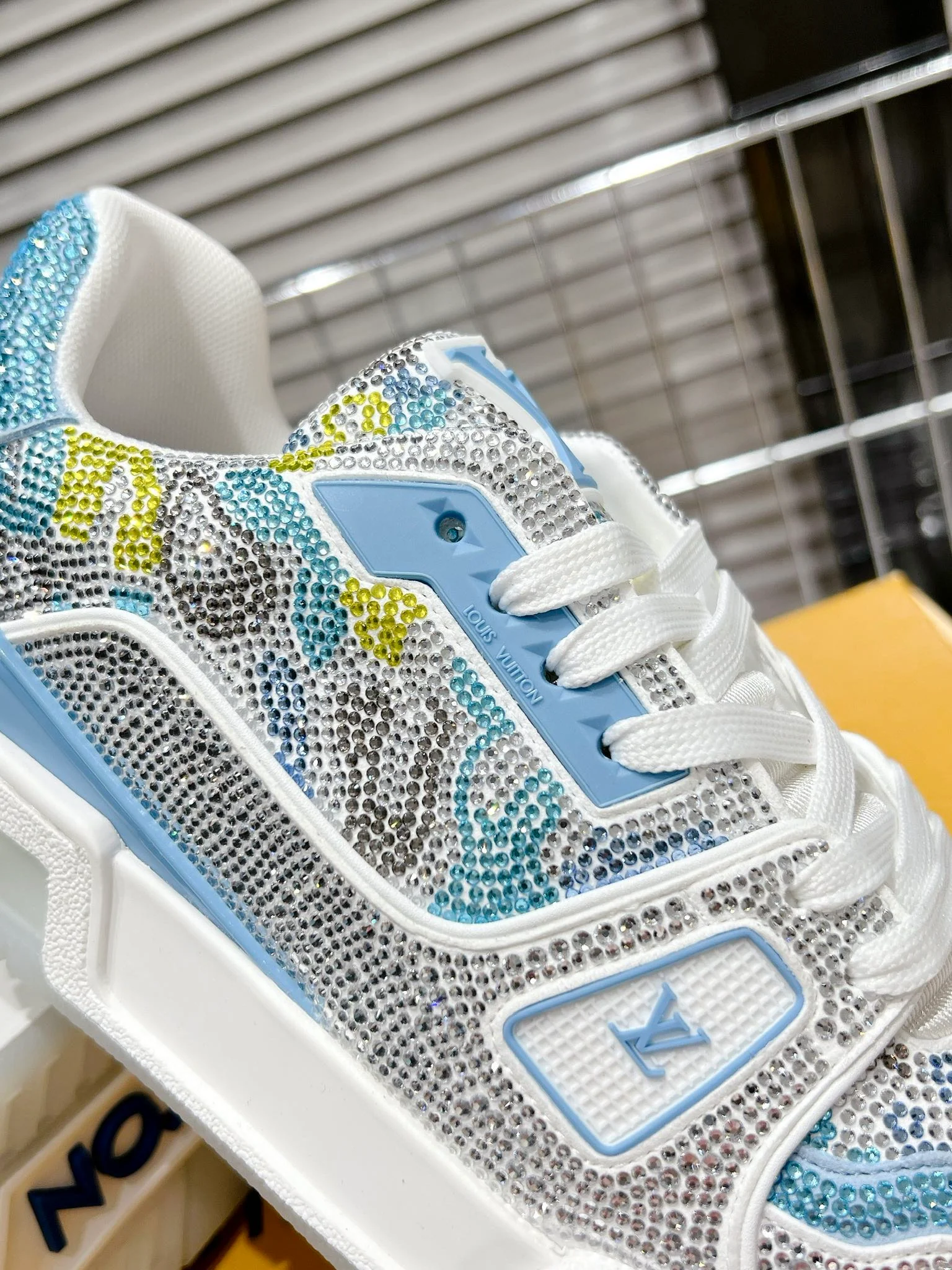 Кроссовки LV Trainer - Скейтбордистские кроссовки - Глянцевый узор, сине-серебристый - Унисекс