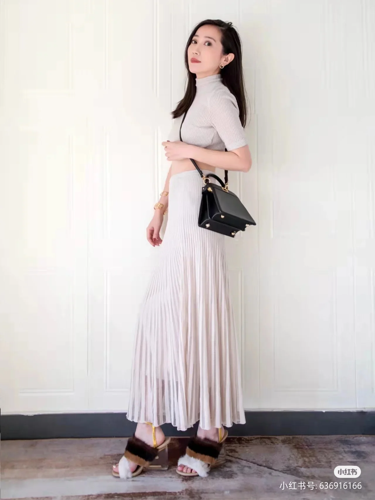 Fendi Peekaboo i See U Small Black Top Image