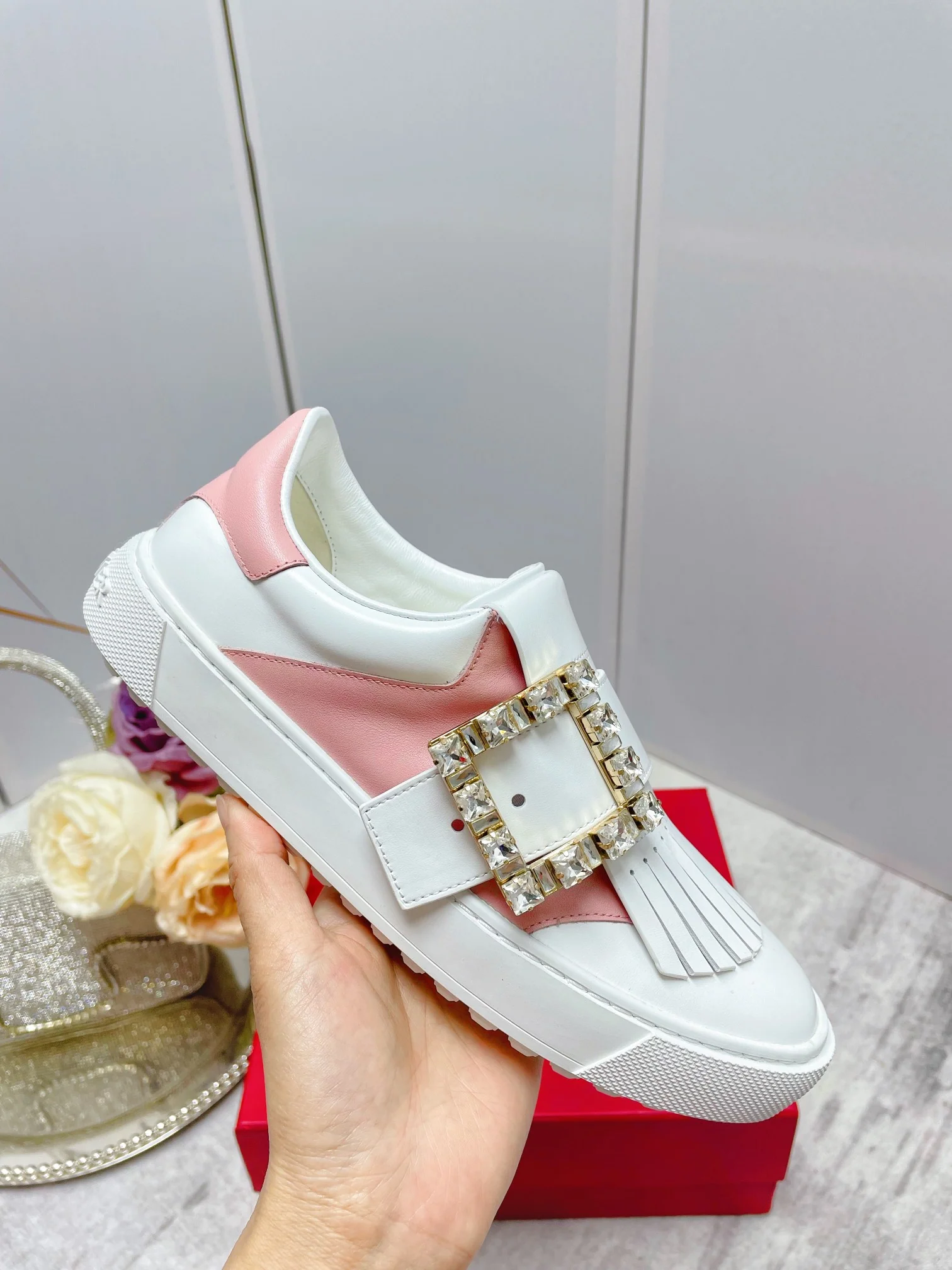 Обувь RV - Новинка весны/лета 2023 - Кроссовки с пряжкой и кисточкой из страз - Белые - Розовые