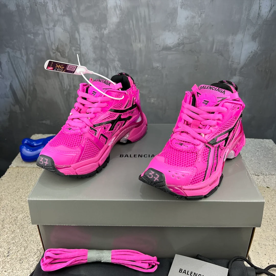 Кроссовки Balenciaga Runner - унисекс - ярко-розовые