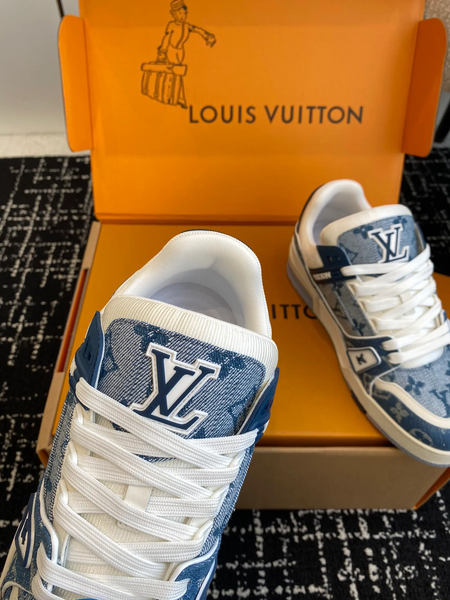 Скейтбордные кроссовки LV-2024 - синие