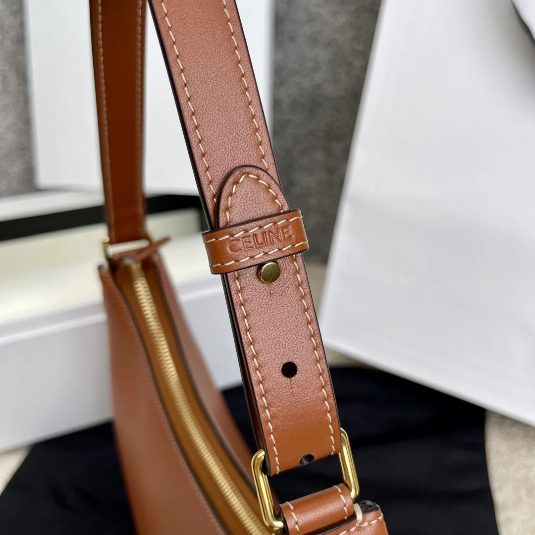 Сумка Celine Ava из гладкой телячьей кожи - 1 шт.