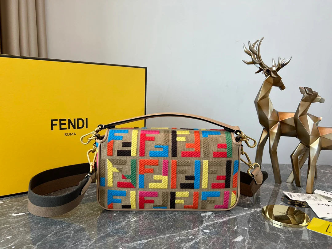 Сумка-бакет Fendi Vertigo Series — разноцветная — 1