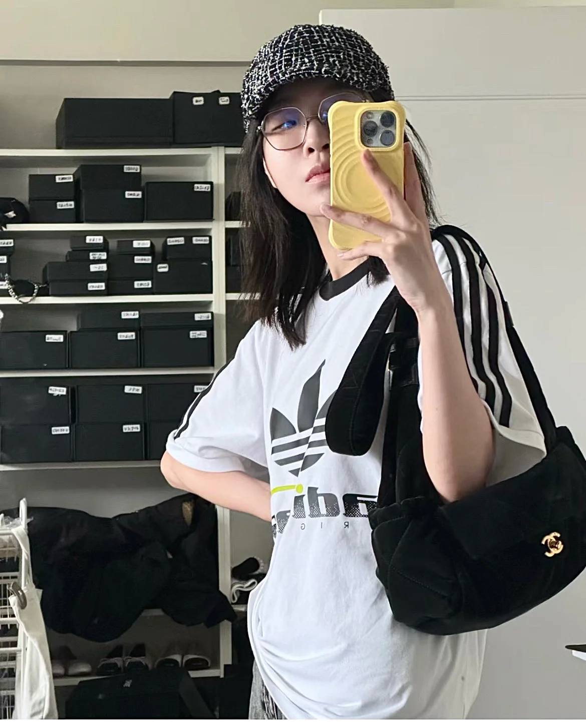 Сумка для лыж Chanel 24n-Coconige, маленькая, черная.