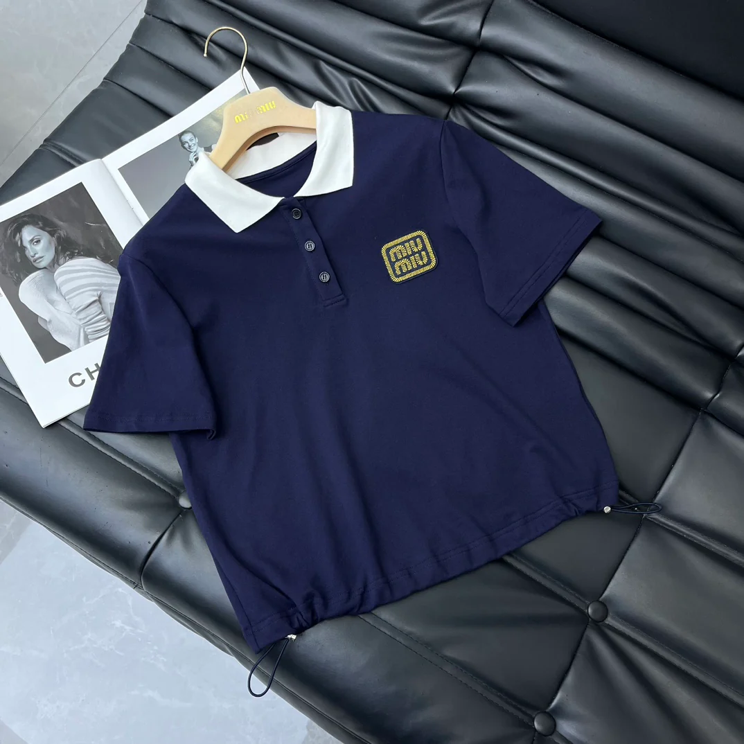 Miu Miu - 2404-24 Новинка: Комплект из шорт и вышивки (эксклюзивно в Isetan)