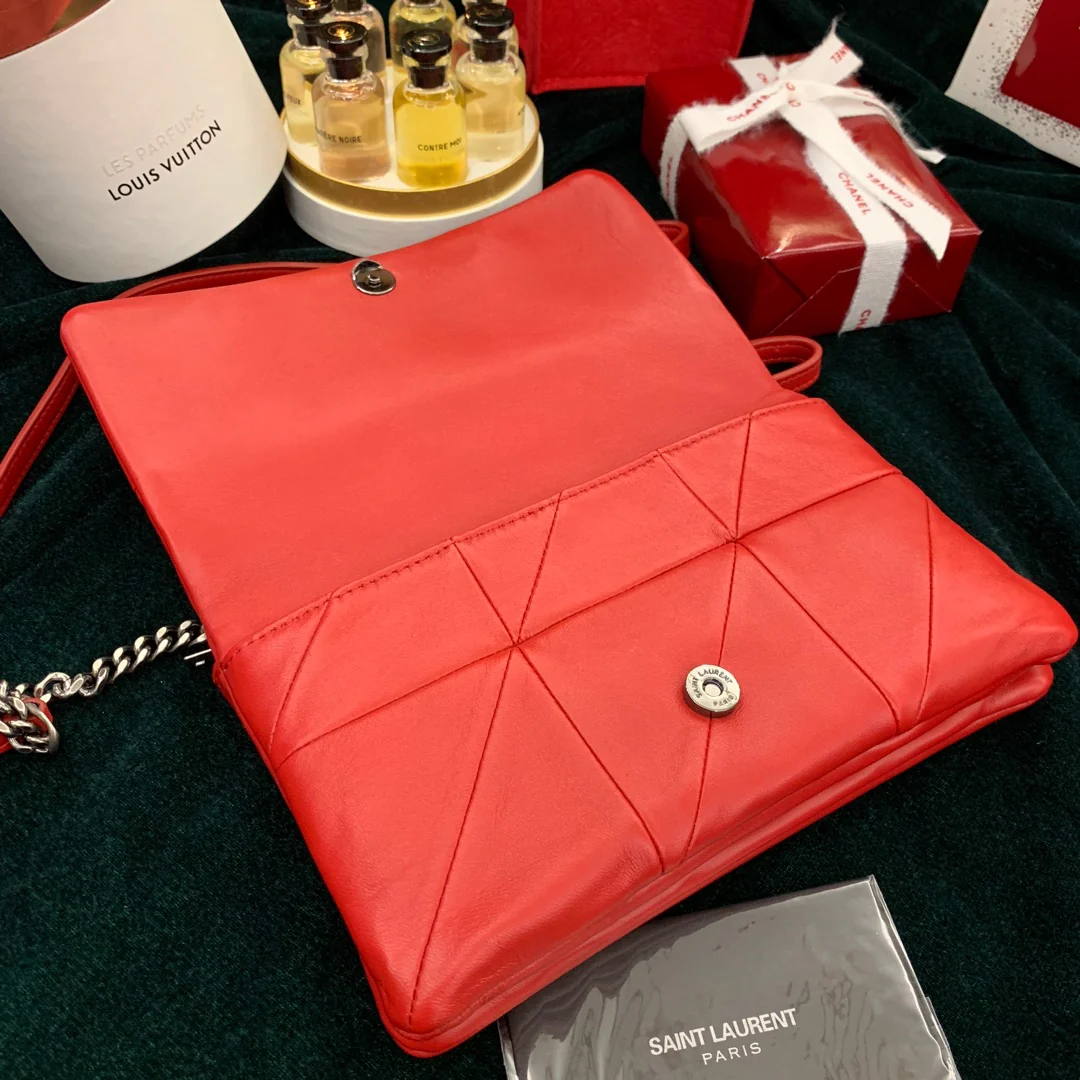 YSL-jamie-chain-wallet