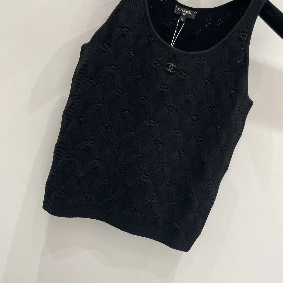 Жилет Chanel 2404 с бриллиантовой жаккардовой отделкой - черный