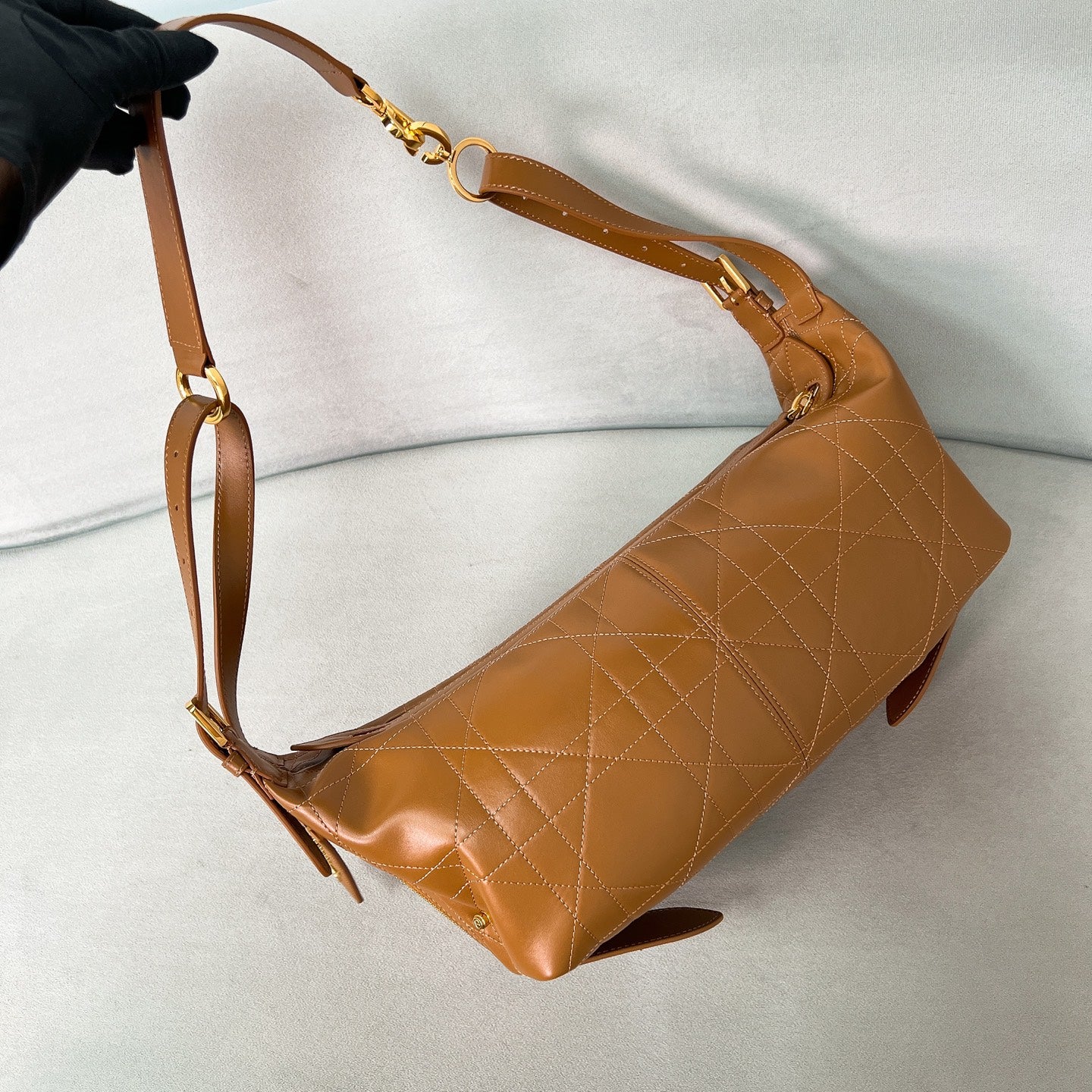 Dior Journey Dumplings - Средний размер - Карамельный цвет