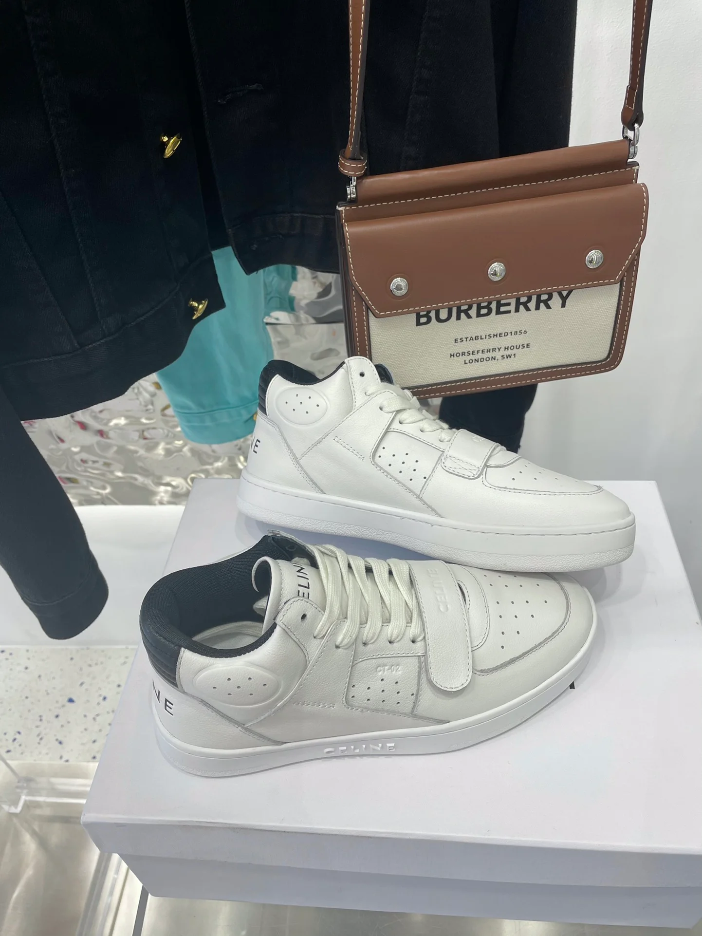 Обувь Celine - Celine - Парная модель - Застежка на липучке - Повседневная обувь