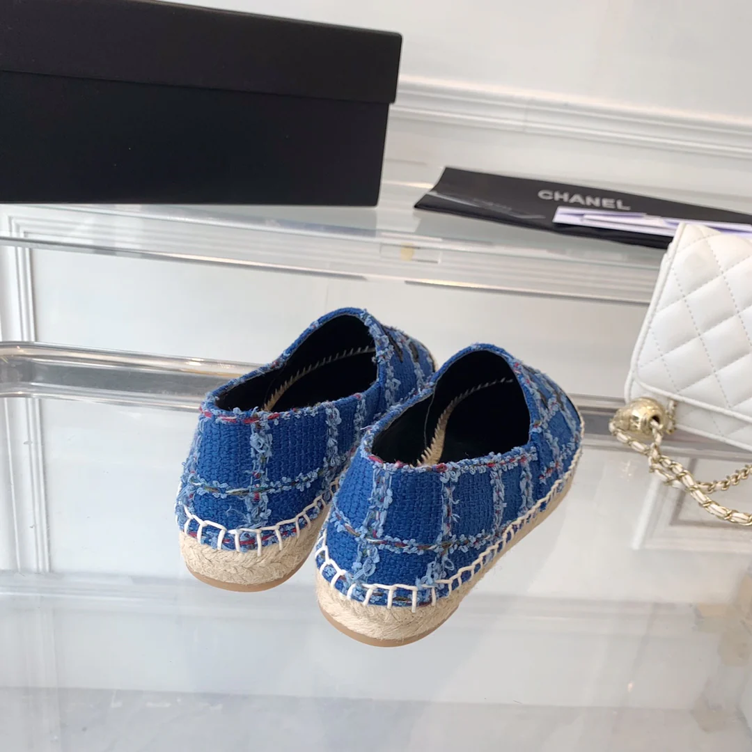 Новинка сезона весна/лето 2023 от Chanel - Шерстяные рыбацкие туфли