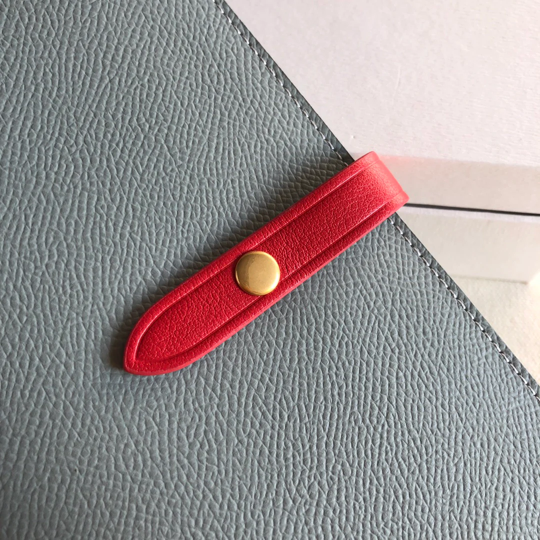 Длинный кошелек Celine - пыльно-голубой и фуксия - с принтом пальм.