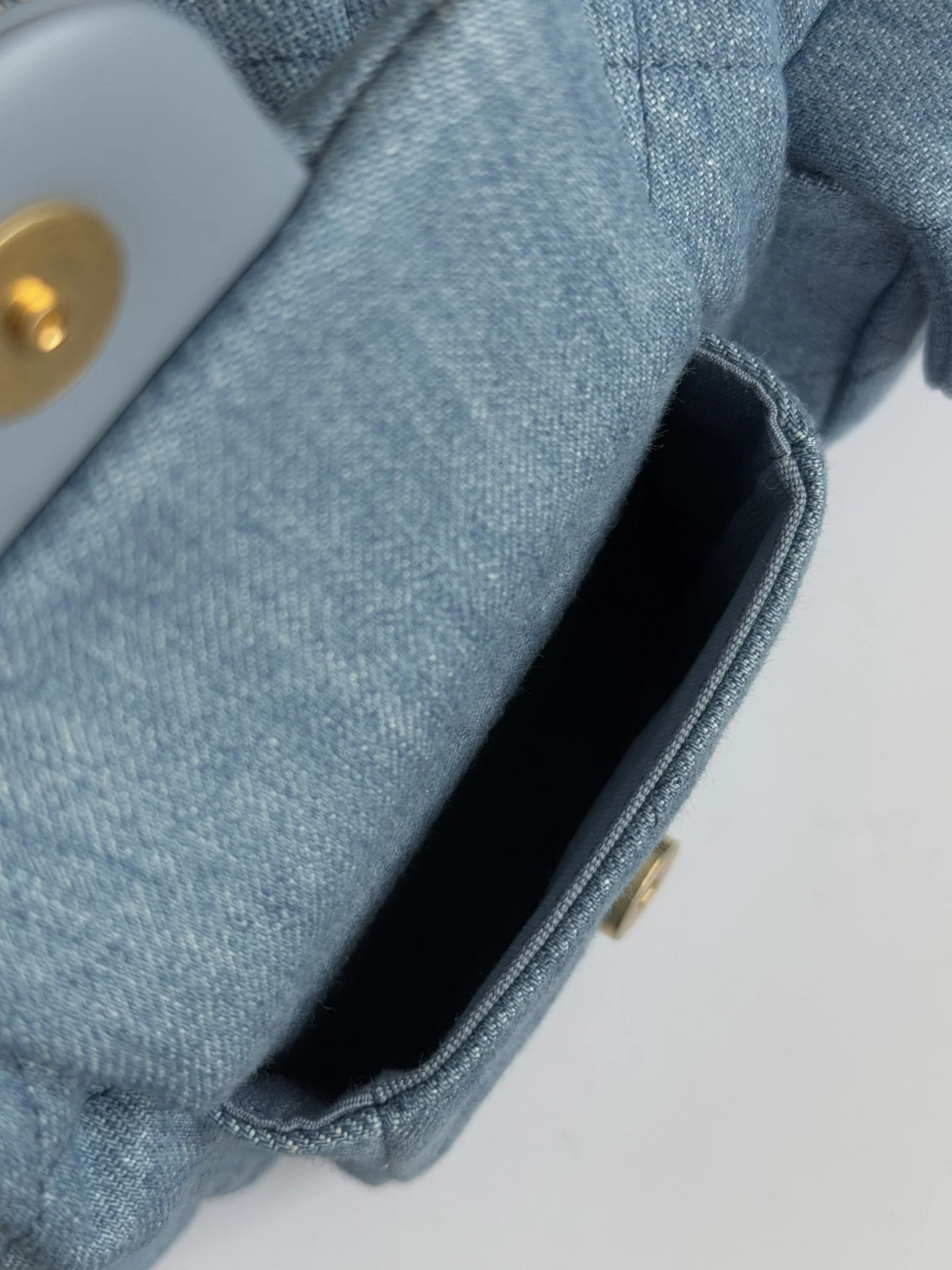 Chanel 25 Chobo Denim Small - Light Blue