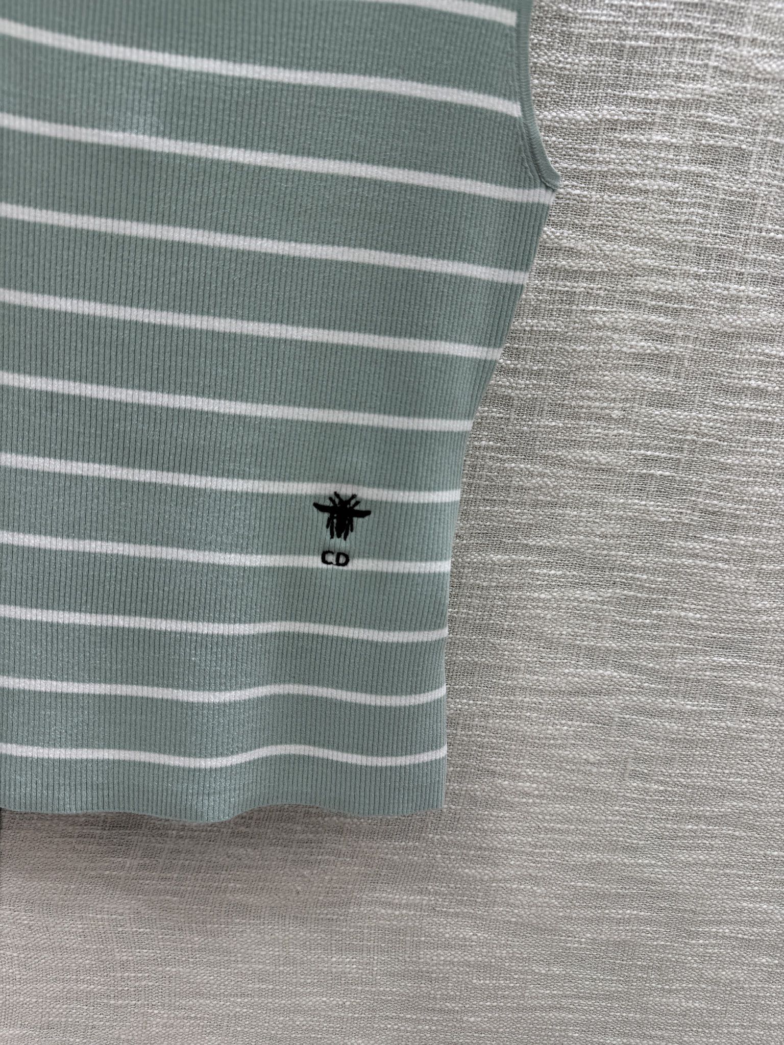 Вязаный жилет Dior 2403 в полоску с цветовыми блоками - зеленый