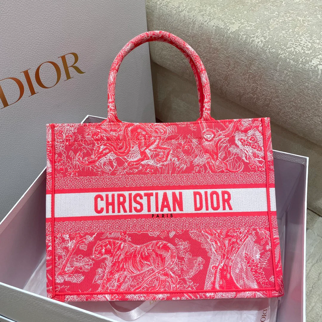 Сумка Dior Book Tote, средний размер 36,5 см, розовый тигр.