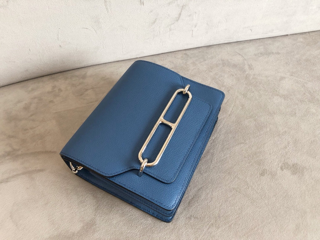 Пряжка Hermes Roulis 19 из агата синего цвета с серебряным покрытием