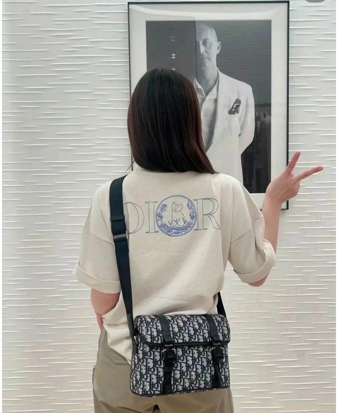 Dior - Новая сумка Hittheroad - Мессенджер с откидной крышкой - Канва с монограммой