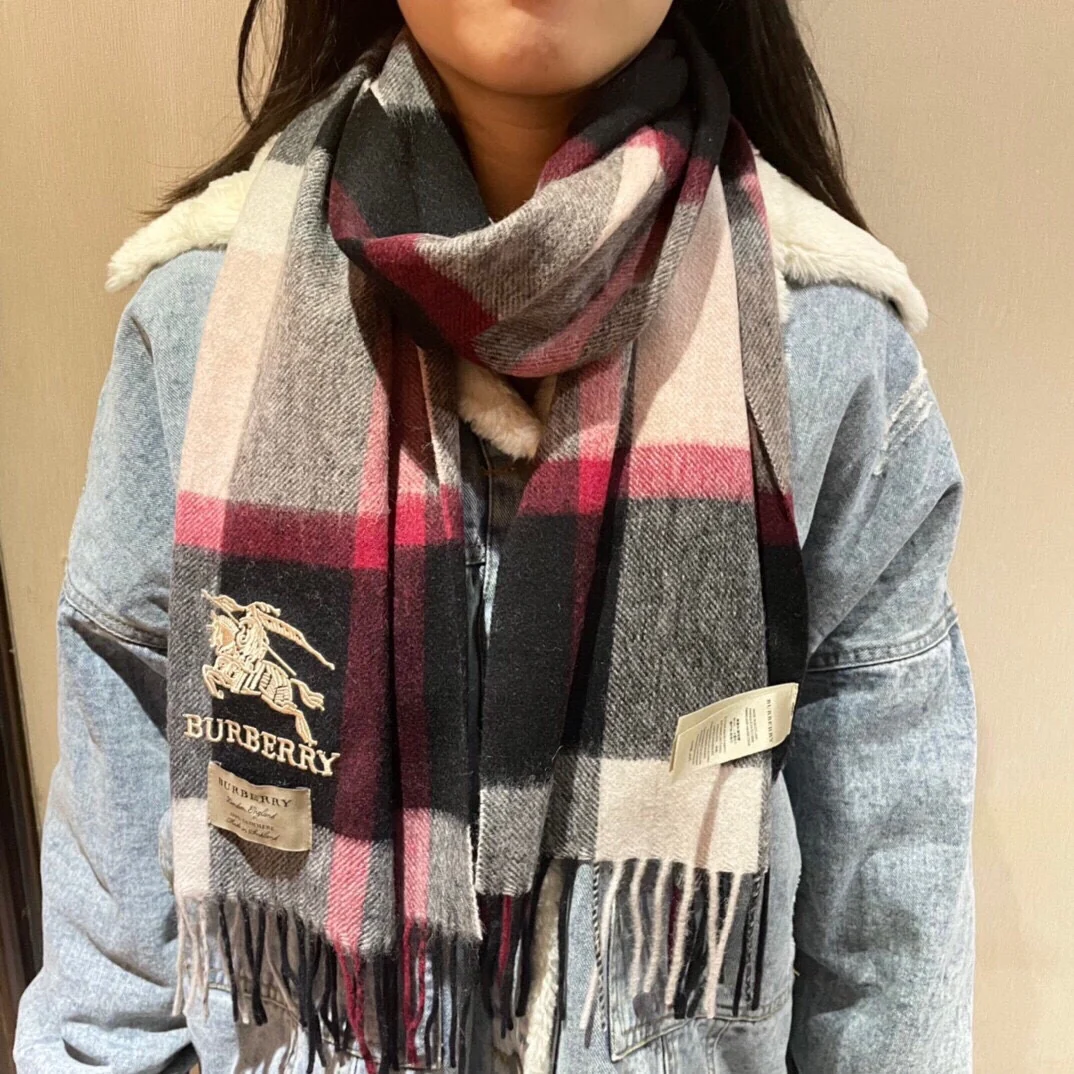 Кашемировый шарф Burberry - 1 шт.