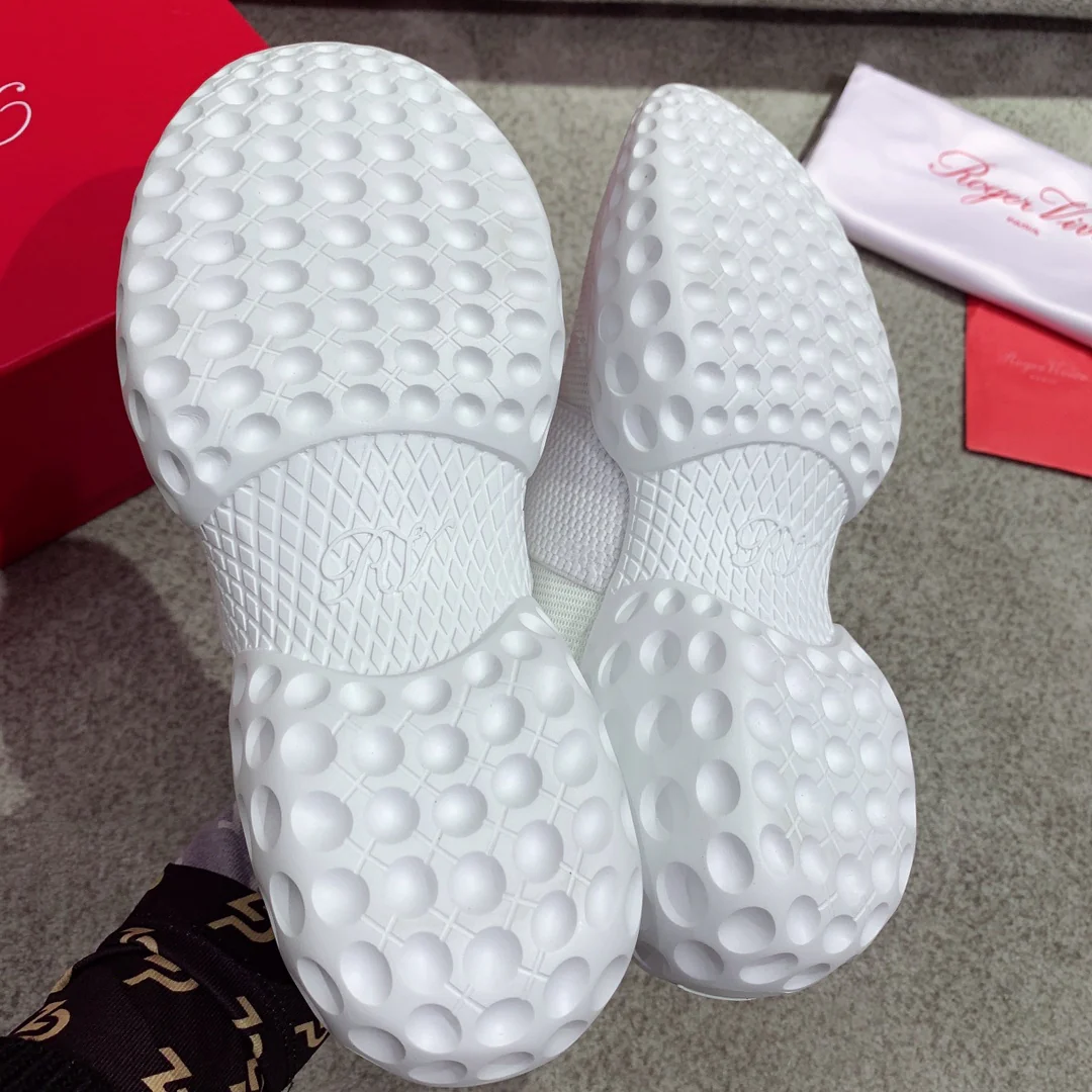 RV-21SS Осенне-зимняя коллекция: новые классические кроссовки с ромбовидной пряжкой