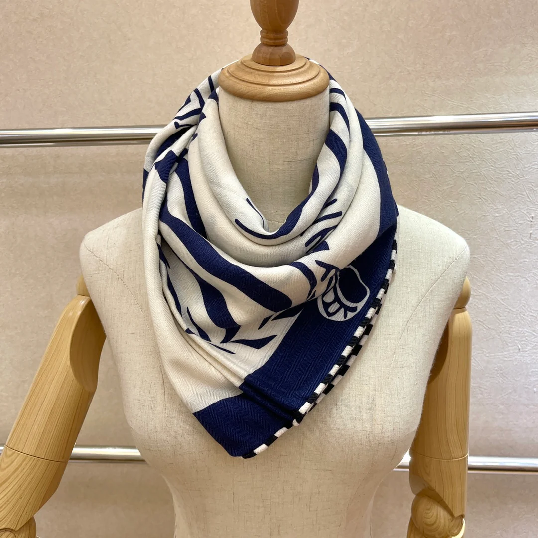 Большой двусторонний шарф Hermes - 135 см - 30 см - Шелк 70 - Шерсть