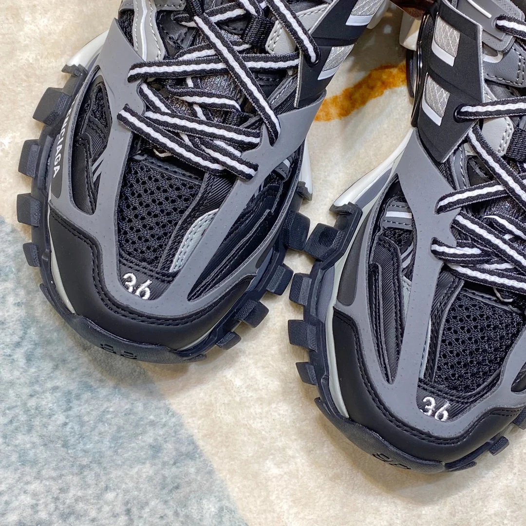 Массивные кроссовки Balenciaga - унисекс - 1