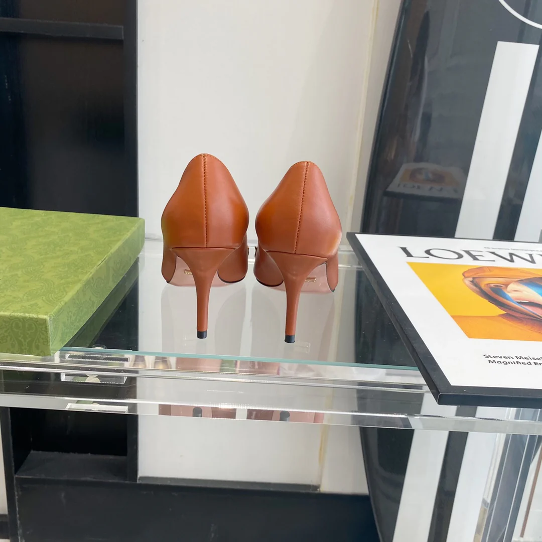 Gucci - Кожаные туфли на шпильке