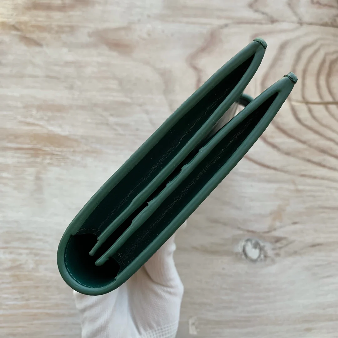 Длинный кошелек Celine - Кошелек с ремешком из крупнозернистой телячьей кожи - 12