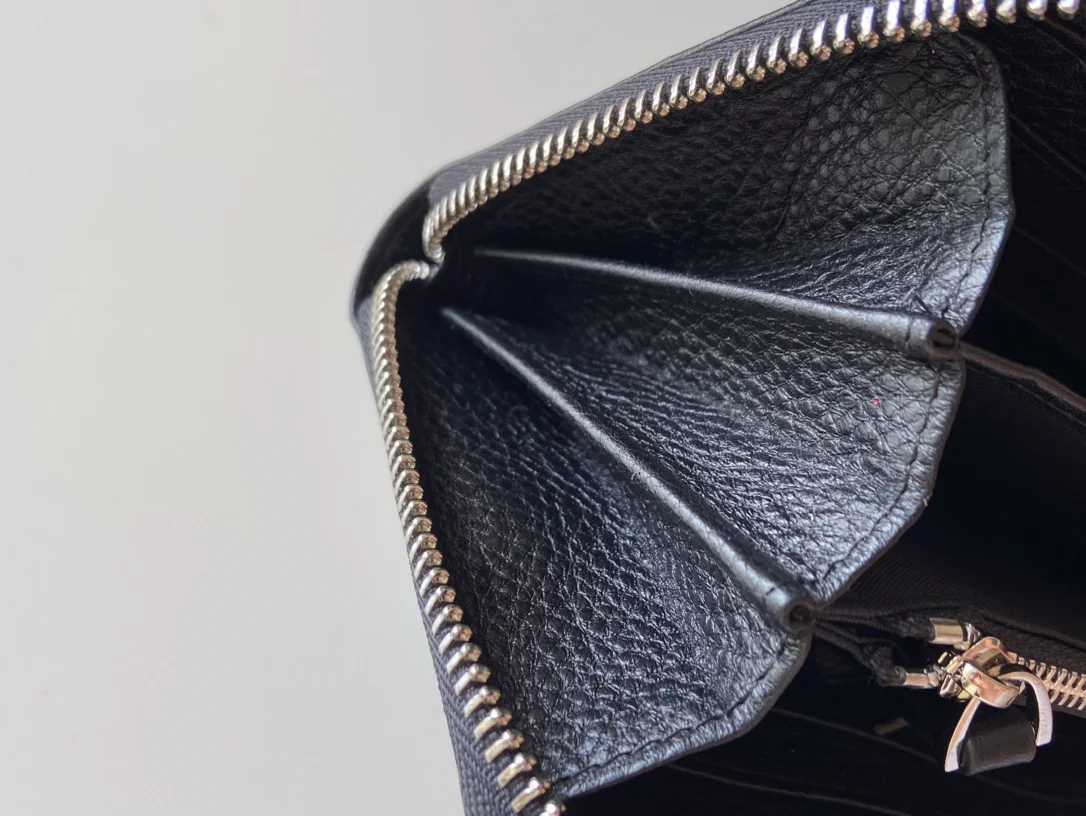 Balenciaga 拉链长夹