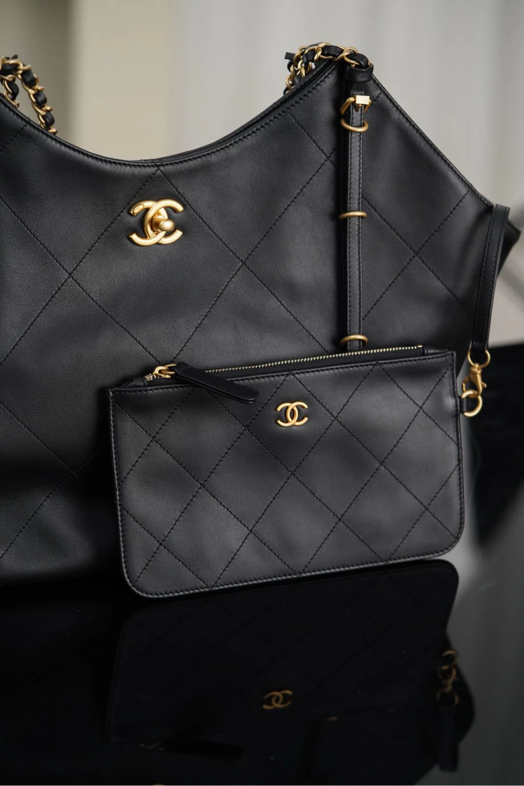 Маленькая сумка Chanel 25stote - черная