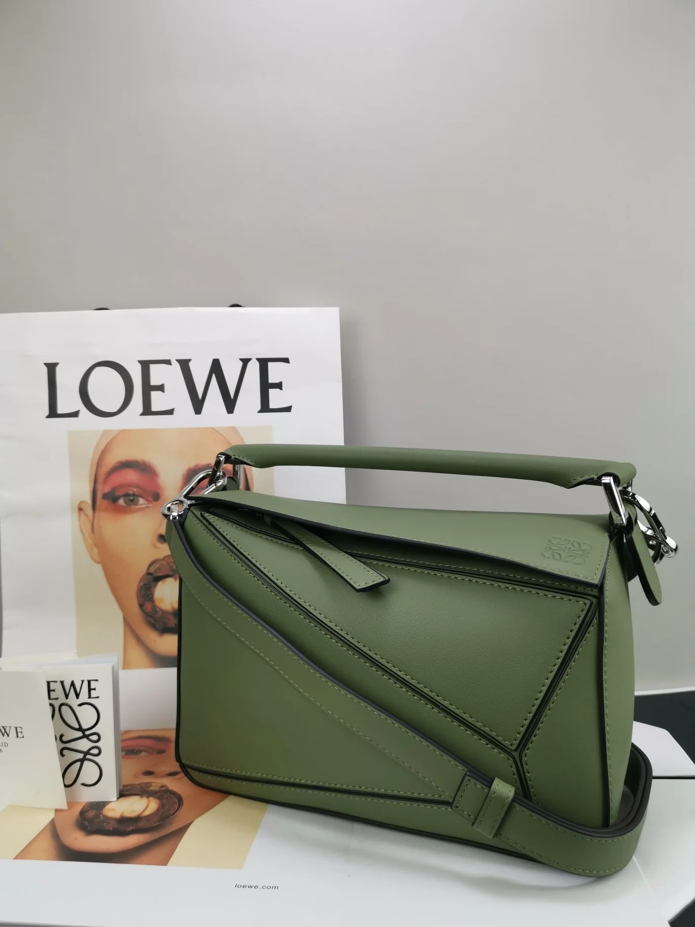 Сумка Loewe Puzzle из телячьей кожи, размер S, 25.