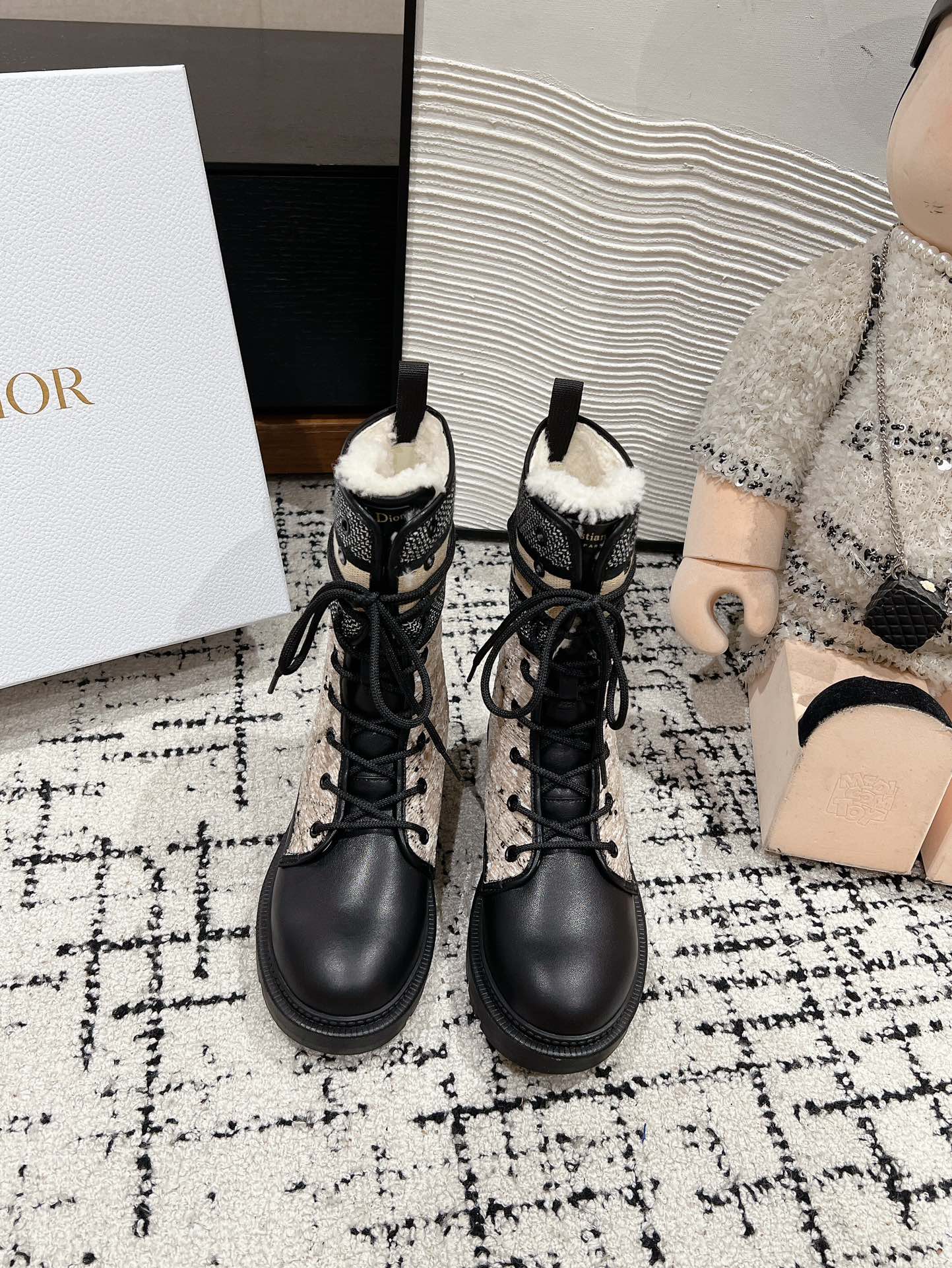 Ботинки Dior Dr. Martens 2024 — коричневые