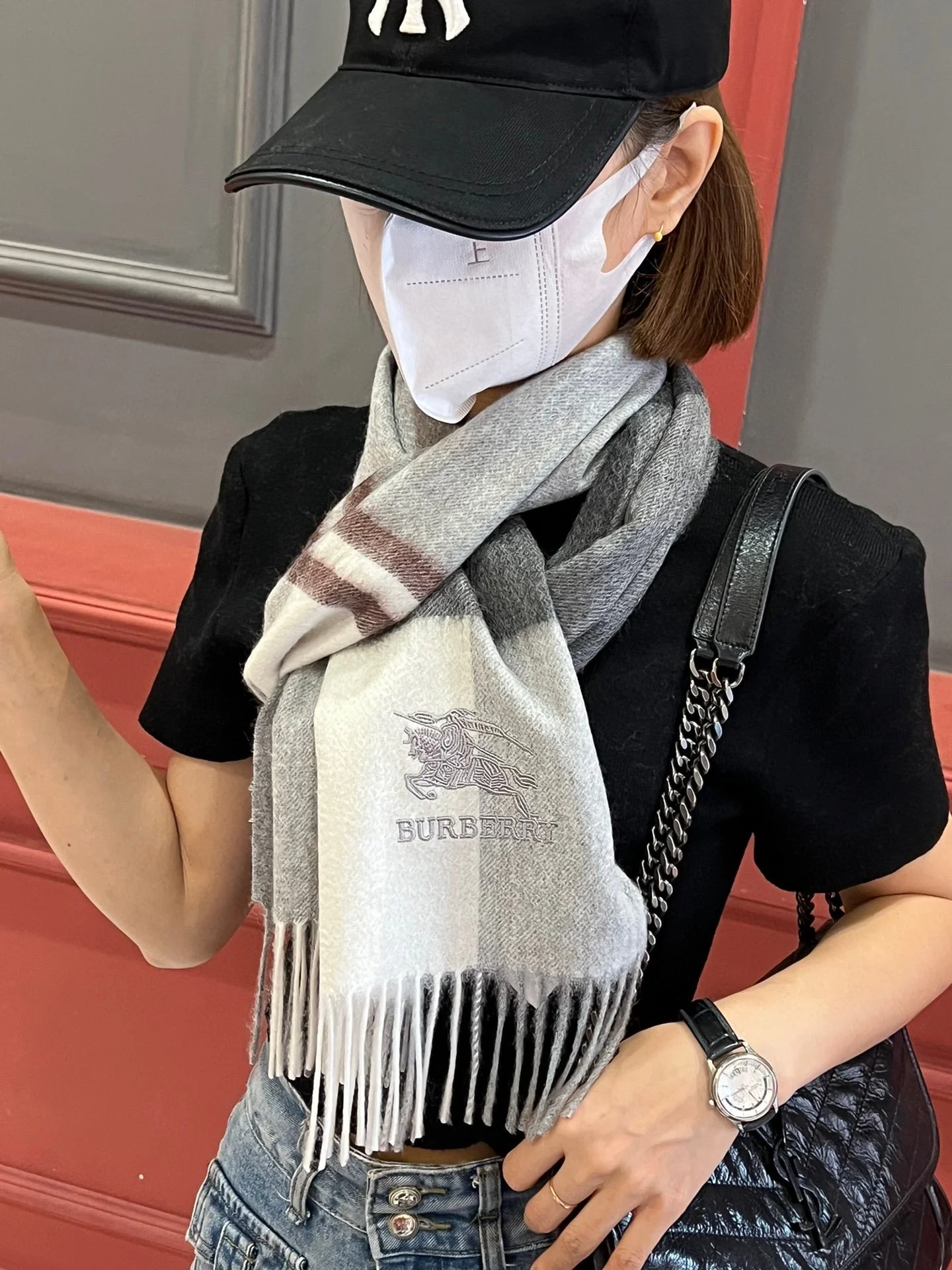 Кашемировый шарф Burberry Water Eave 2024 — Размер 32-180 — Серый