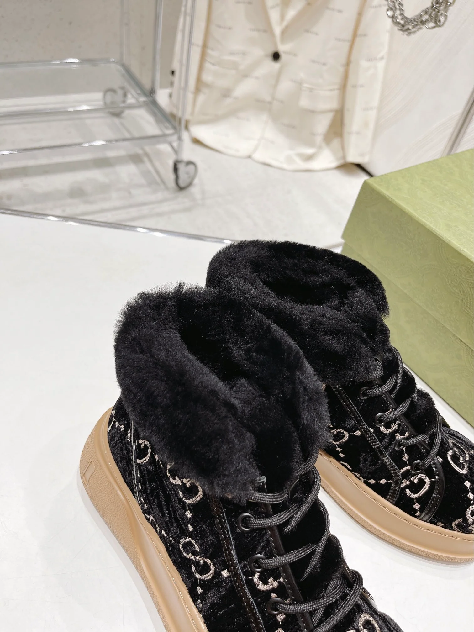 Gucci - Шерстяные низкие зимние сапоги - Черные