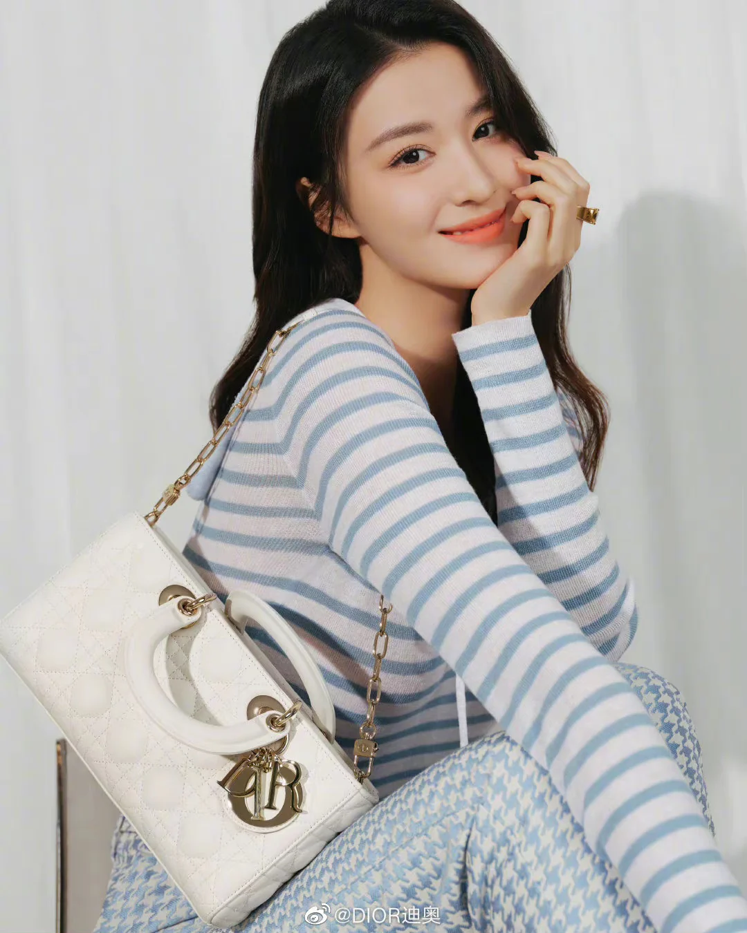 Сумка Dior Lady D Joy - из овечьей кожи с узором 