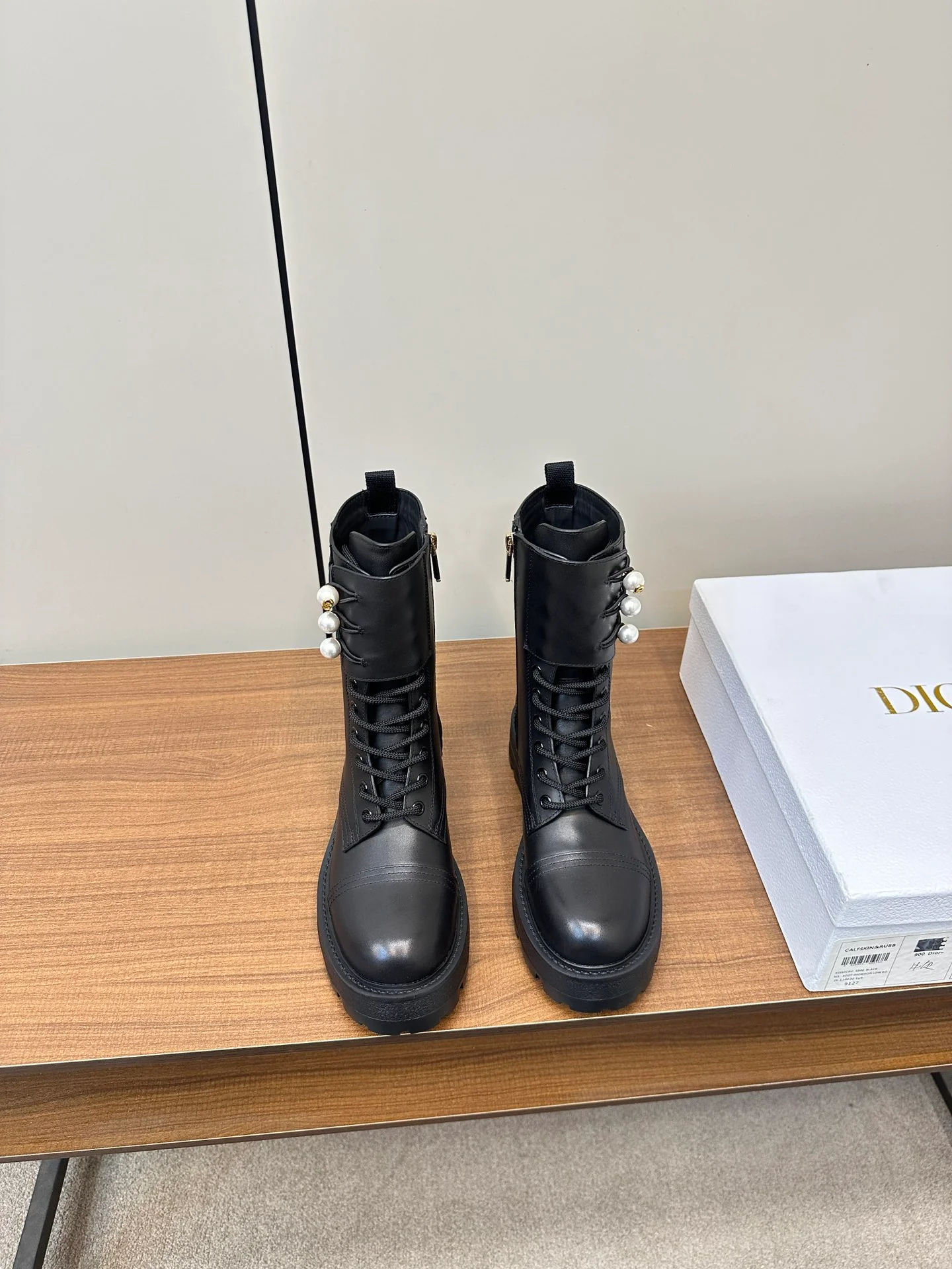 Ботинки Dior Dr. Martens 2024 — черные