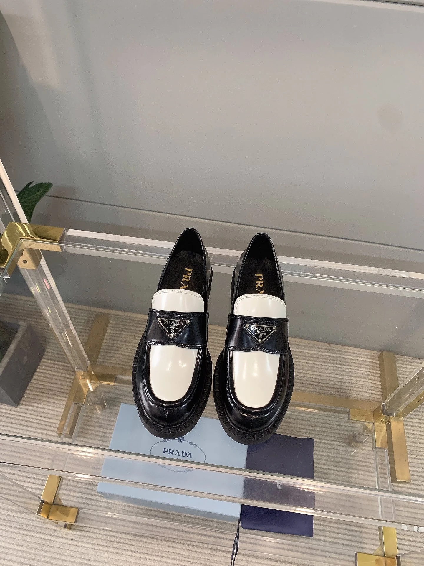 Лоферы на платформе Prada - 1