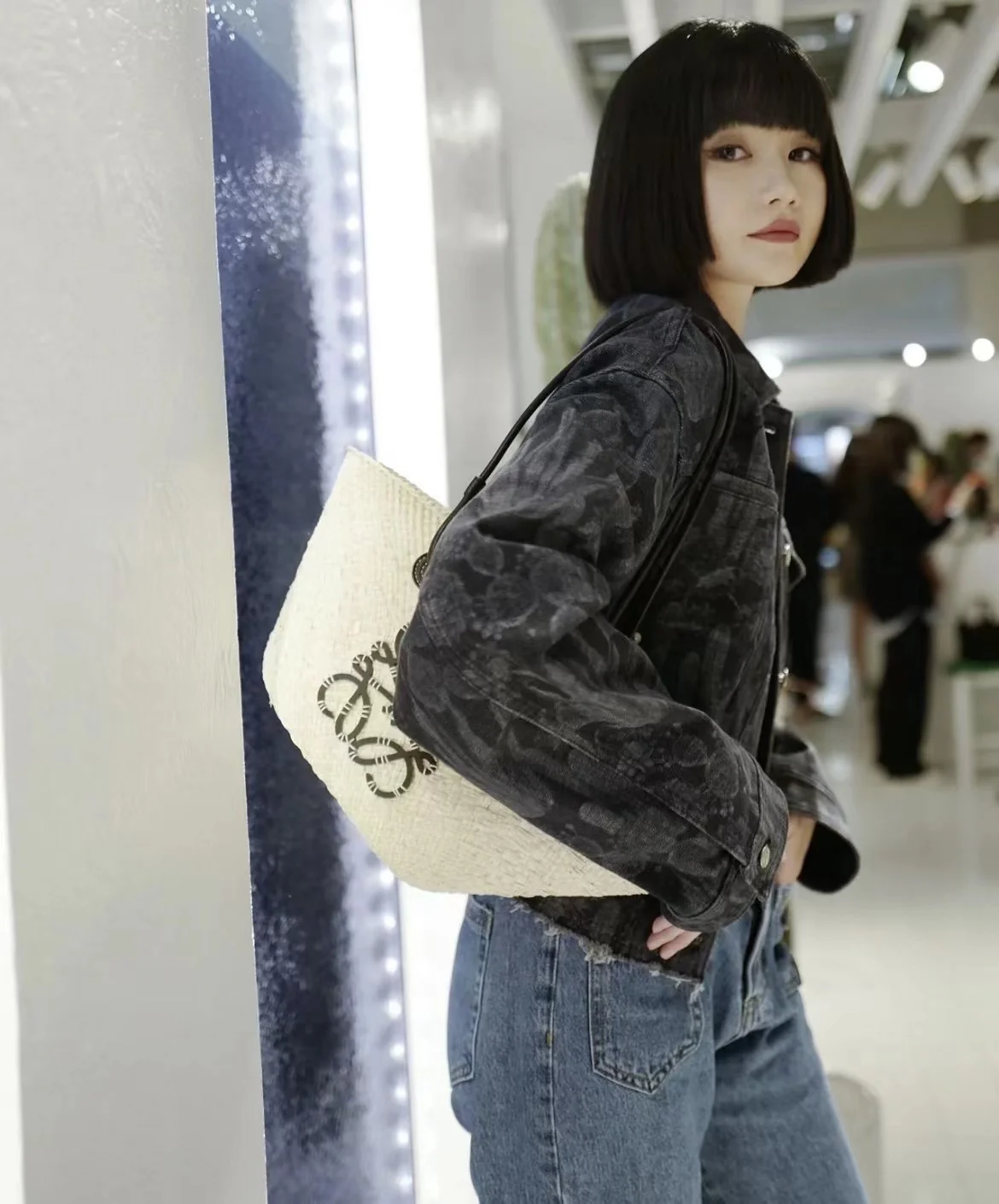 Соломенная сумка Loewe - маленькая